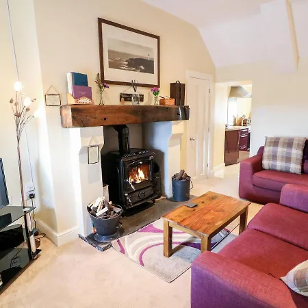 Whispering Willows - The Thatch * Craigtown